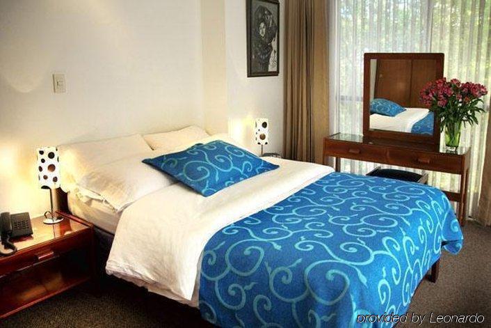 Hotel Santa Monica Bogotá Zimmer foto